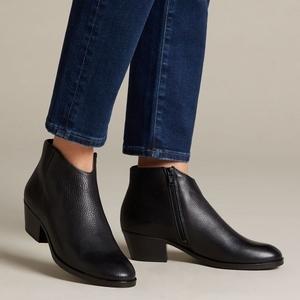 Buy Clarks Mila Myth Black Leather for Women Online Clarks Shoes India