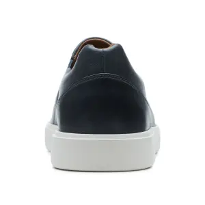 Clarks un costa step store