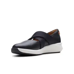 Buy Clarks Un Rio Cross Black Leather for Women Online Clarks Shoes India
