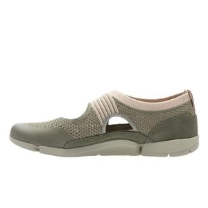Tri tone clarks store