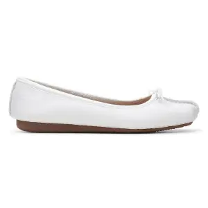 Clarks freckle ice hot sale white