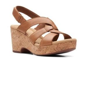 Clarks tan leather sandals deals