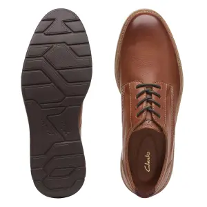 Clarks tie shoes best sale