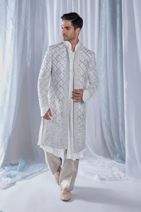 Manish malhotra hotsell groom sherwani