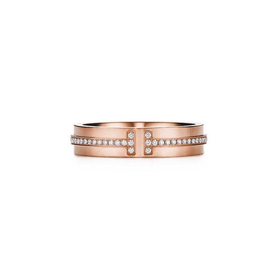 Elsa Peretti™ Open Heart ring in sterling silver, small. | Tiffany & Co.
