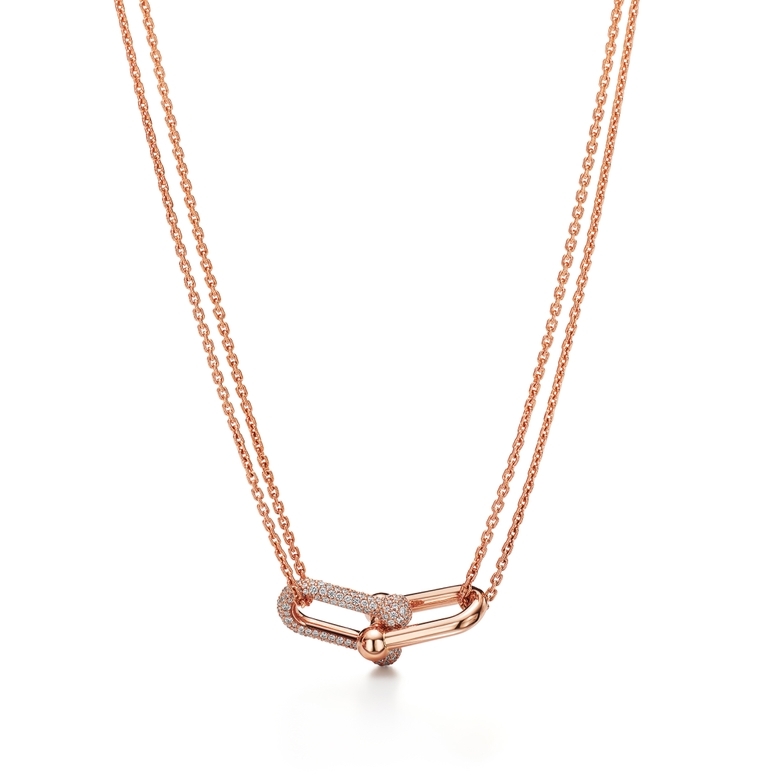 Paloma Picasso® Loving Heart pendant in 18k gold, mini. | Tiffany & Co.