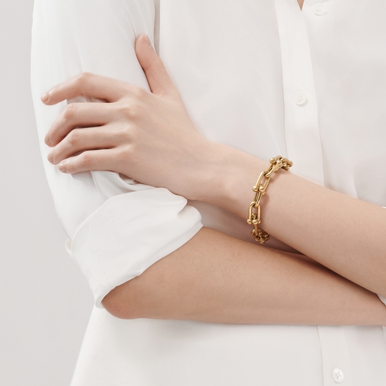 Return to Tiffany™ Love Lock Bracelet in Silver, Medum | Tiffany & Co.