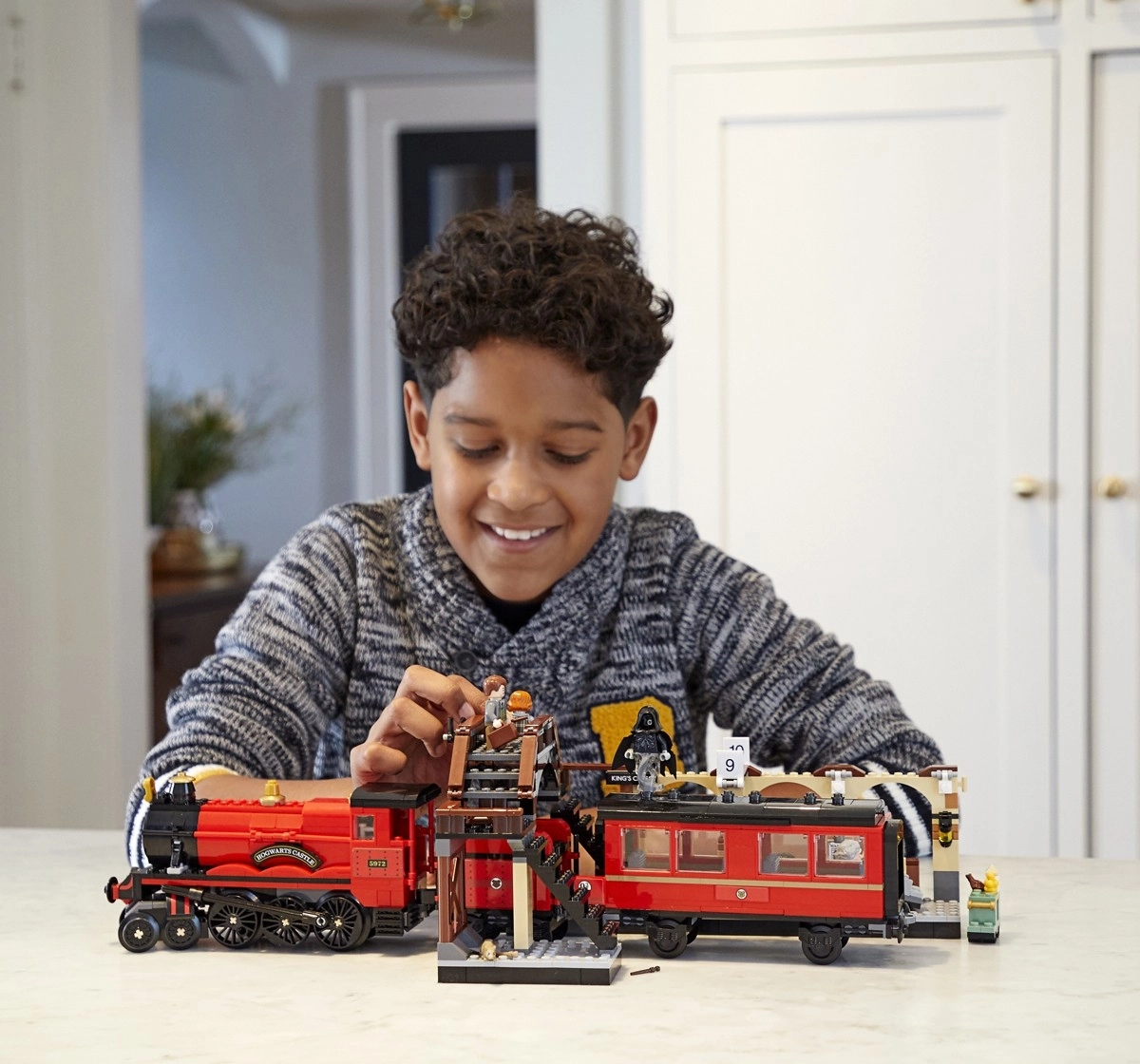 LEGO Harry Potter Hogwarts Express Toy Train Building Set Includes Model Train and Harry Potter Minifigures Hermione Granger and Ron Weasley (801 Pieces)