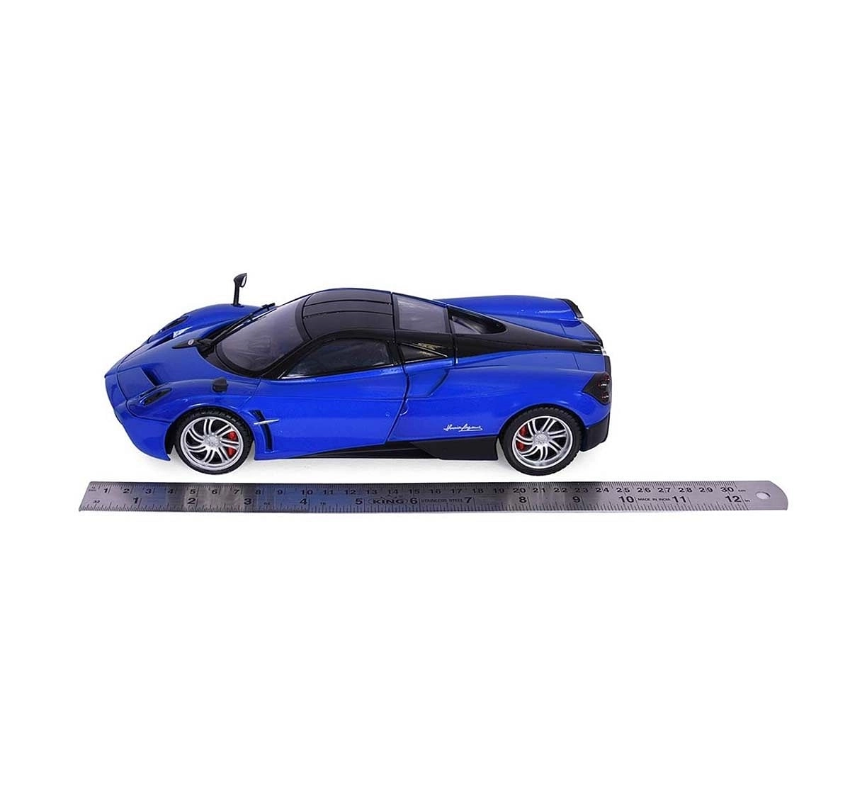 Motormax 1:18 Pagani Huayra Diecast Car Mounted On a Plastic Stand with Name Lable Blue Vehicles for Kids age 6Y+ 