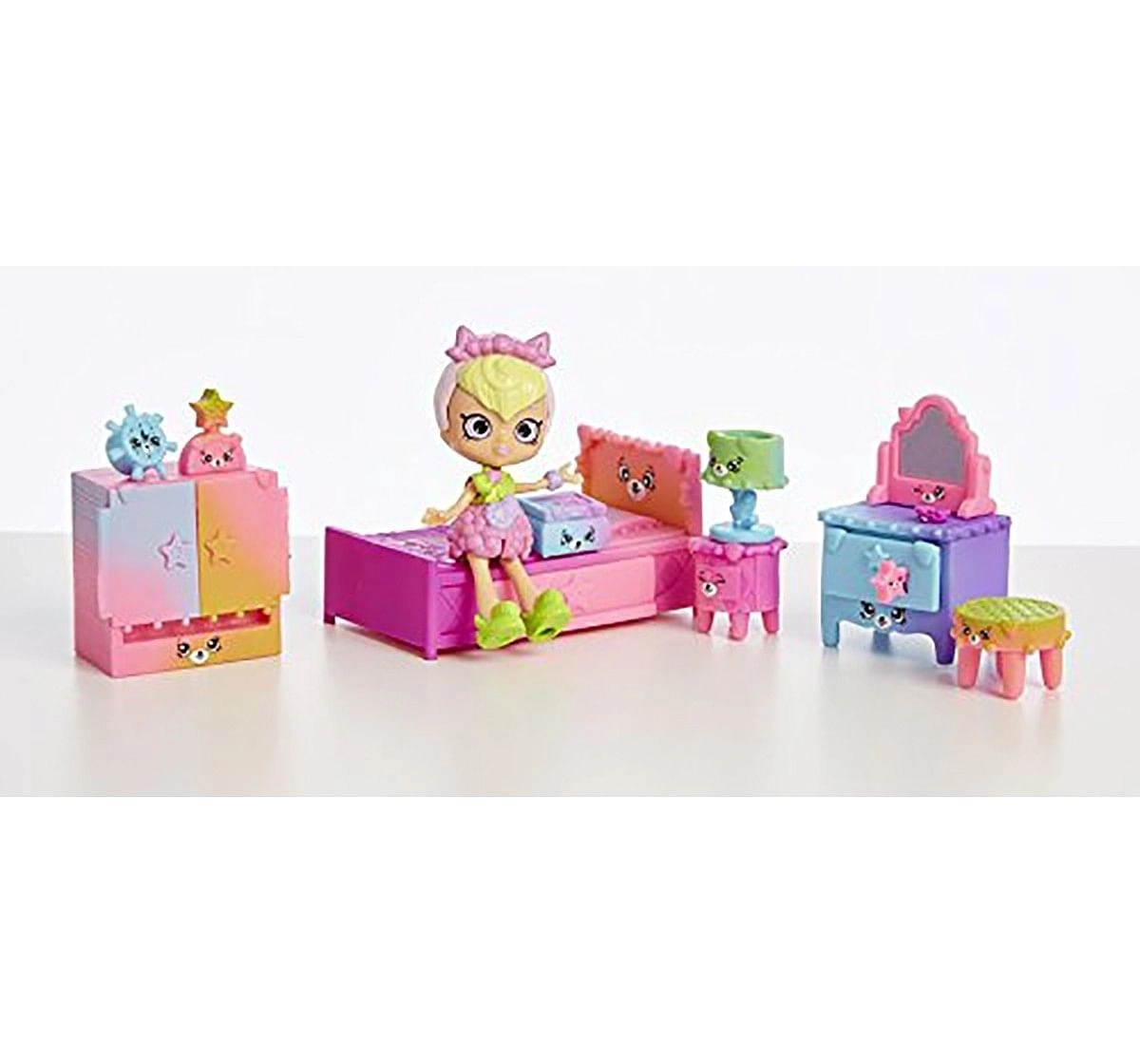 Shopkins Happy Places Rainbow Beach Furniture Set - Sleepy Shores Collectible Dolls for age 4Y+ 