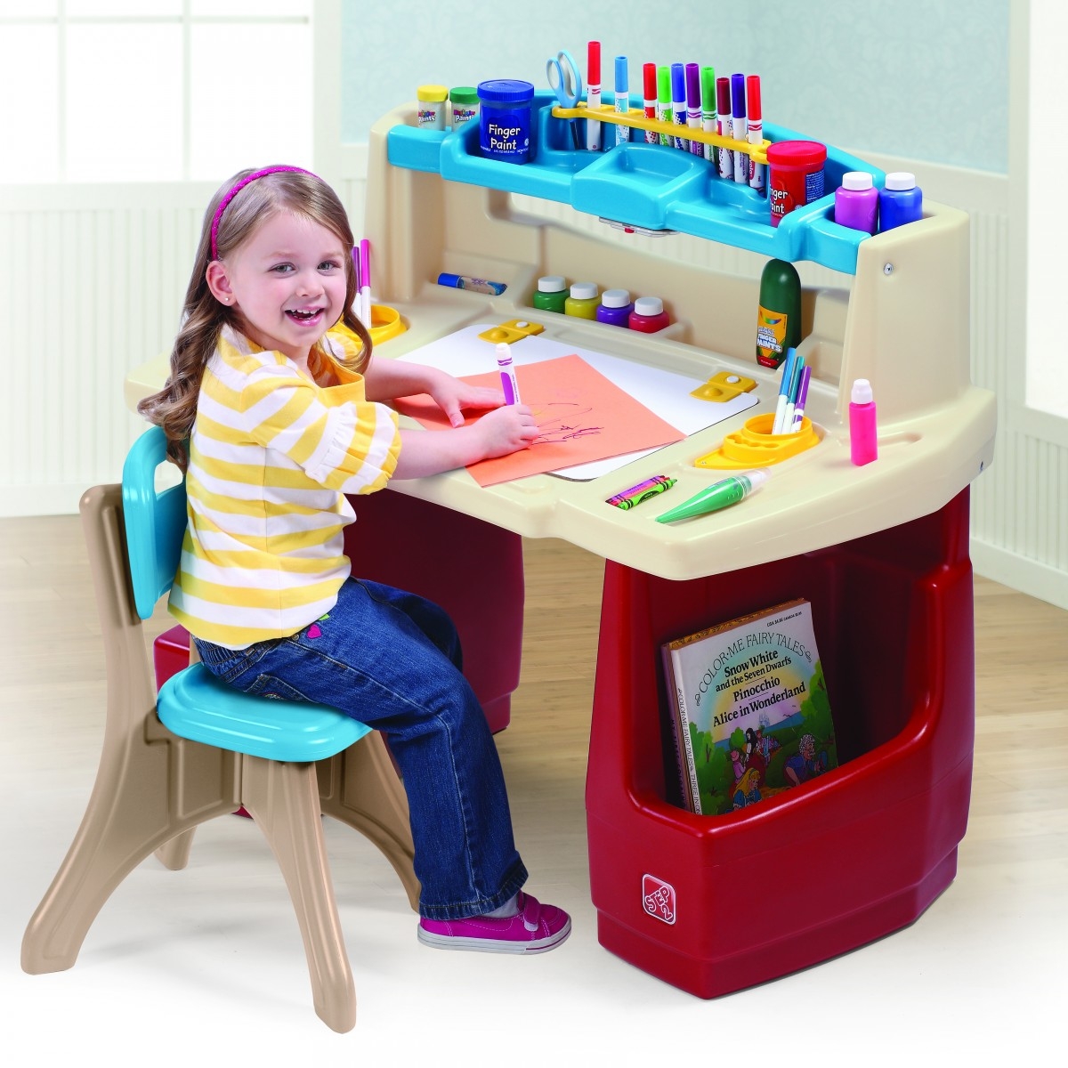 Step2 Deluxe Art Master Desk Multicolour 3Y+