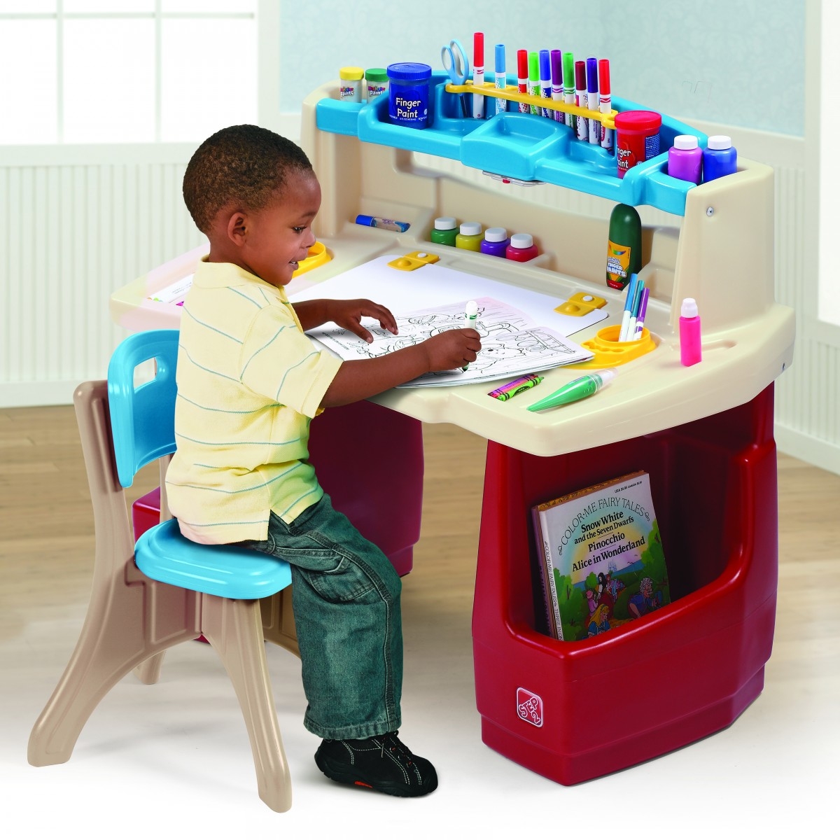 Step2 Deluxe Art Master Desk Multicolour 3Y+