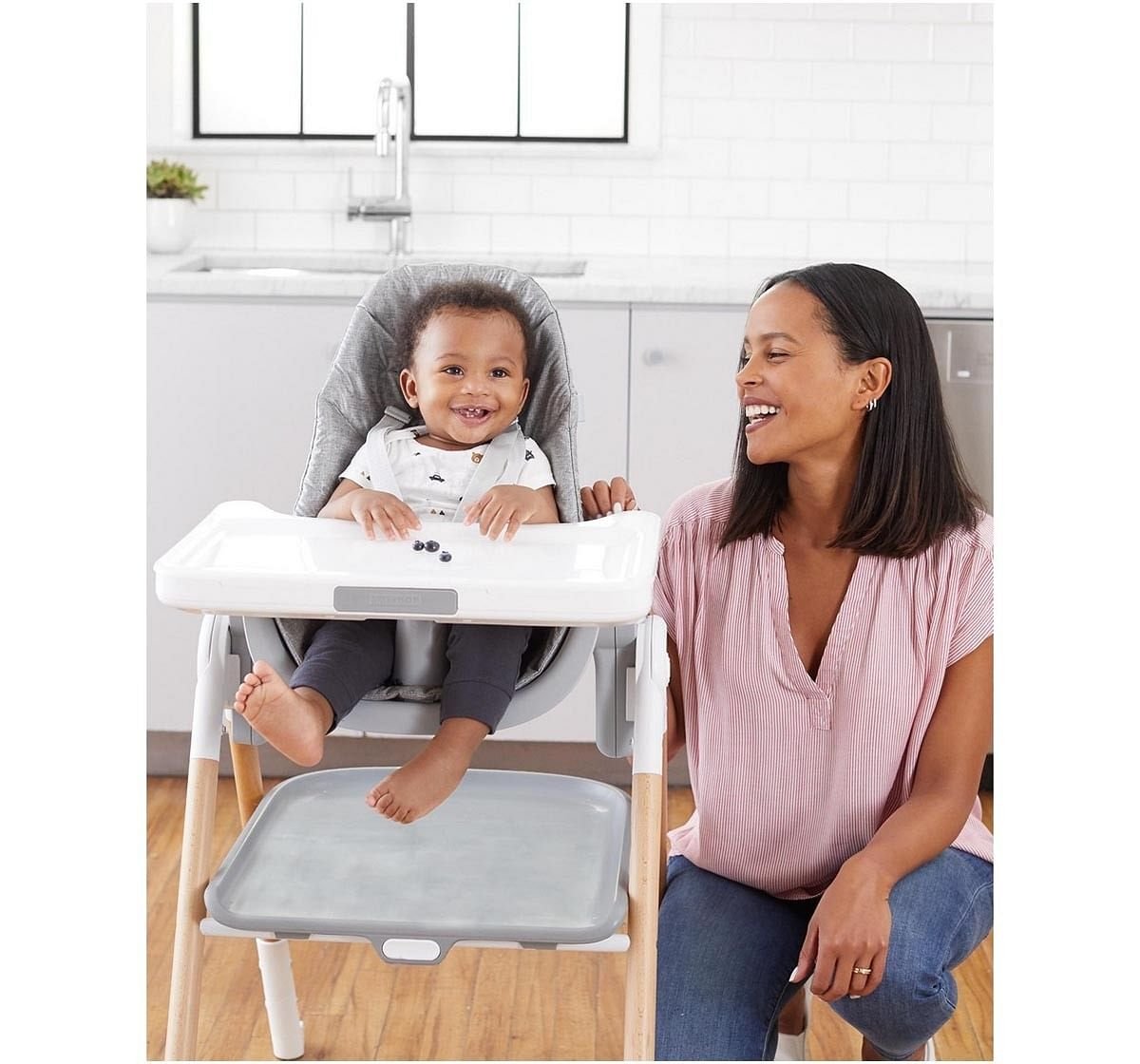 Skip Hop Sit-to-step high chair Plastic baby chair Grey 3M+