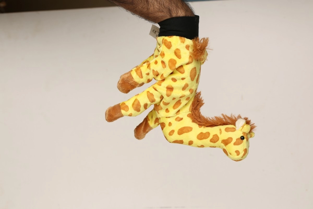 Softbuddies Giraffe Puppet Soft Toys For Kids, 3M+, Multicolour