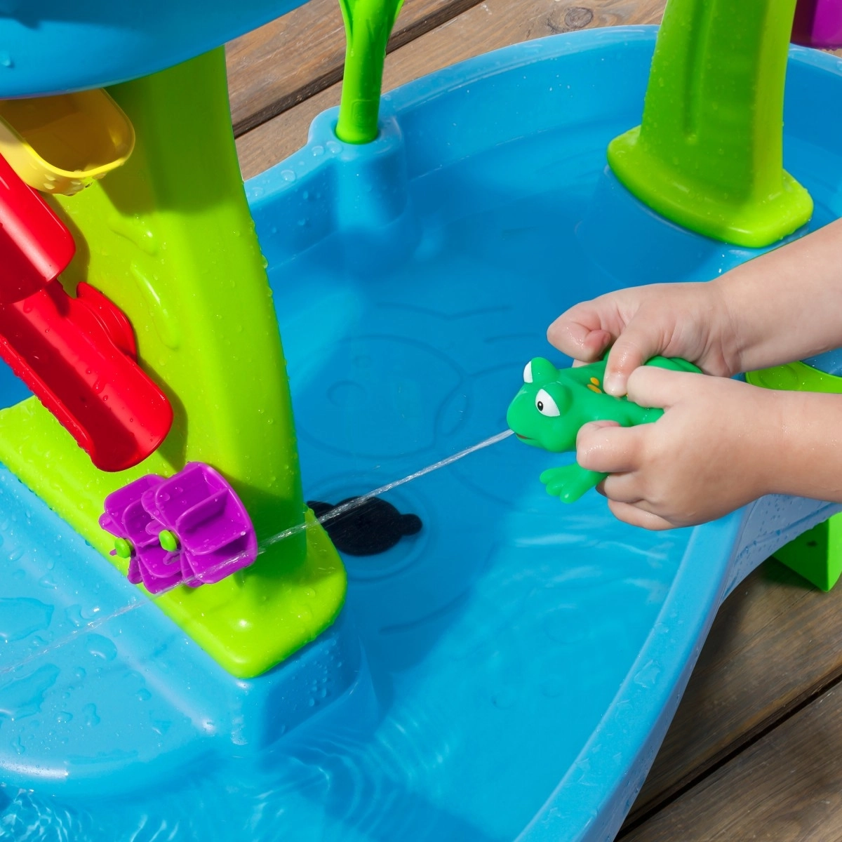 Step2 Rain Showers Splash Pond Water Table Multicolour 2Y+