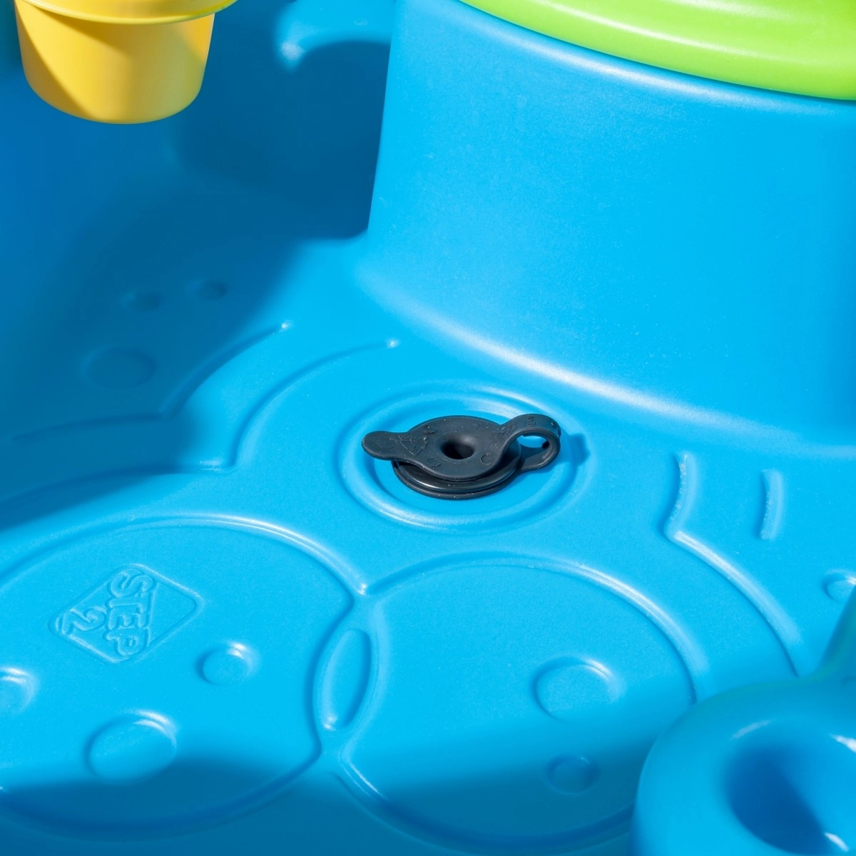 Step2 Rain Showers Splash Pond Water Table Multicolour 2Y+