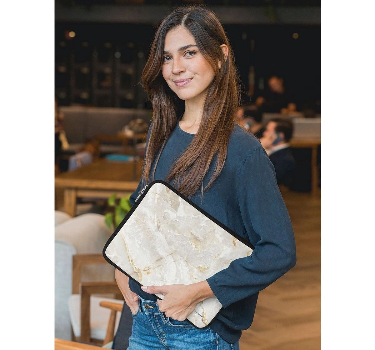 Macmerise Marble Creama Marfil Laptop Cover Multicolor 12Y+