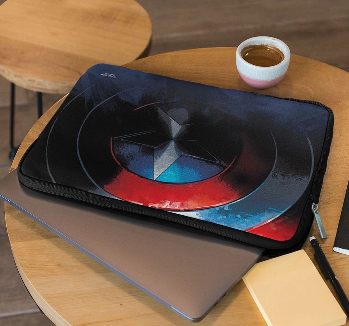 Macmerise Grunge Cap Shield Laptop Cover Multicolor 12Y+