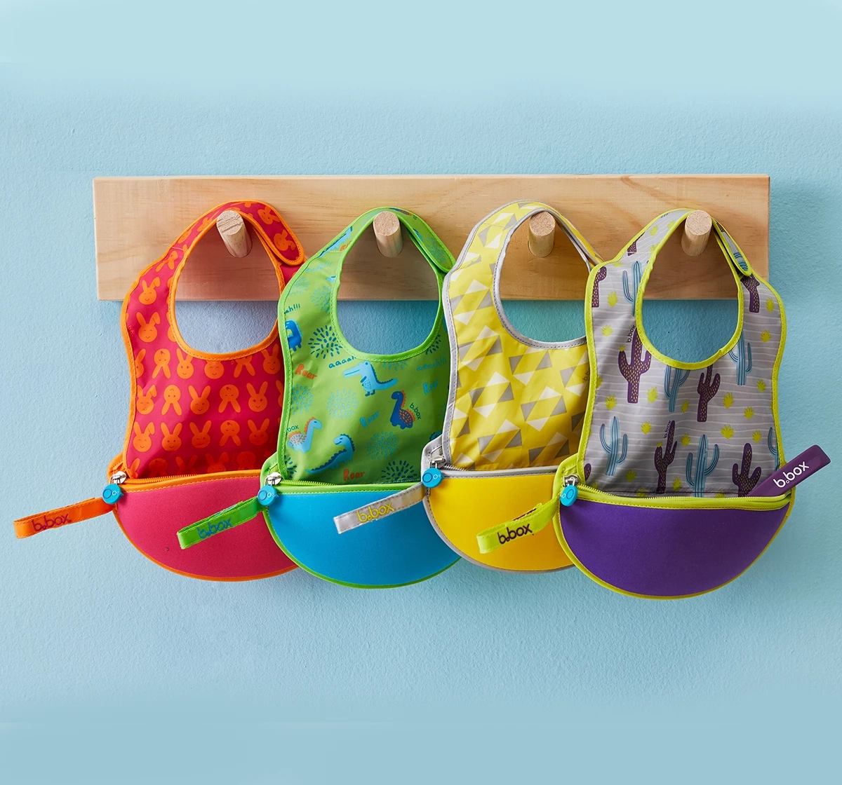 b.box Travel Bib & Flexible Soft Bite Spoon Set Purple 18M+
