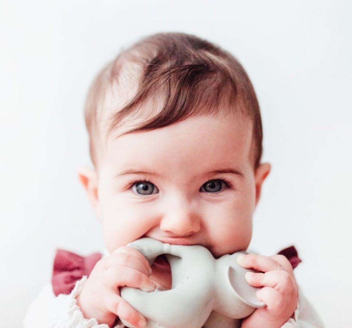 Oli & Carol Nelly The Elephant Bracelet Teether Grey 0M+