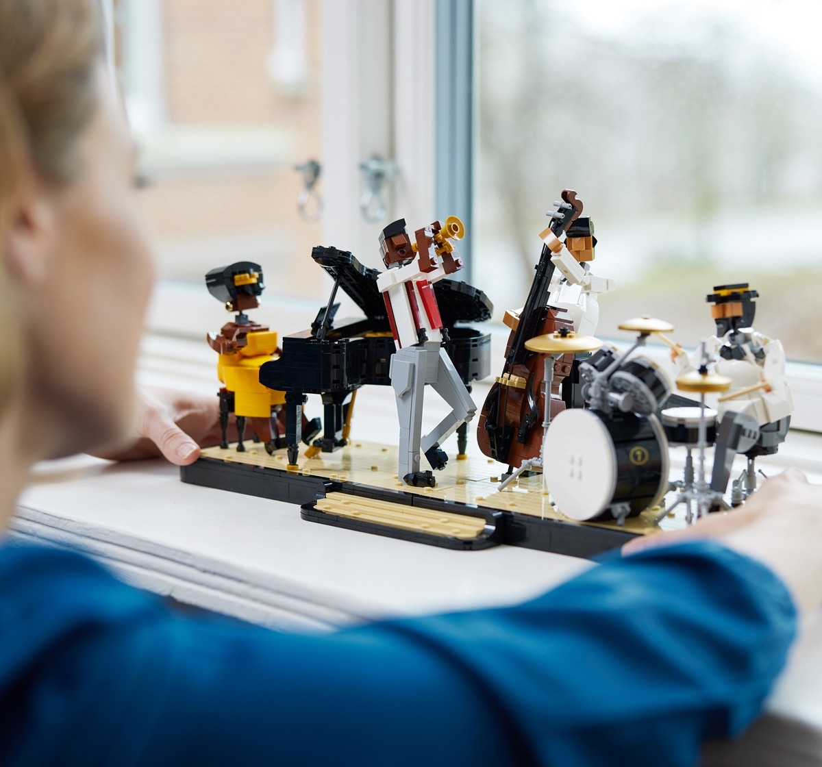 LEGO Ideas Jazz Quartet Building Kit for Music Loving Adults, 1,606 Pieces, Multicolour, 18Y+