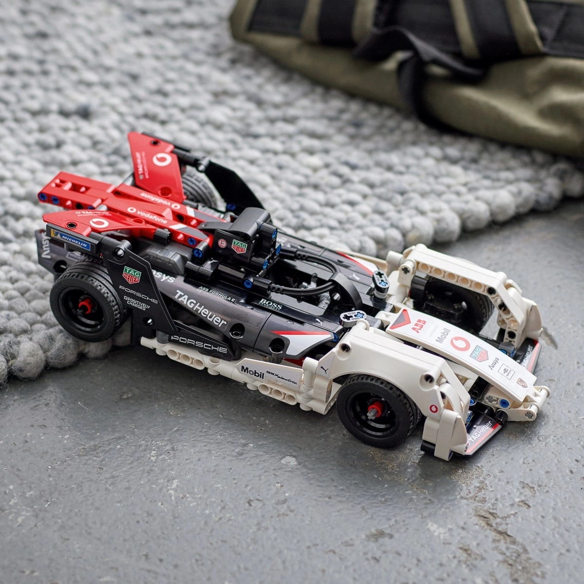 LEGO Technic Formula E Porsche 99X Electric Model Building Kit, 422 Pieces, Multicolour, 9Y+