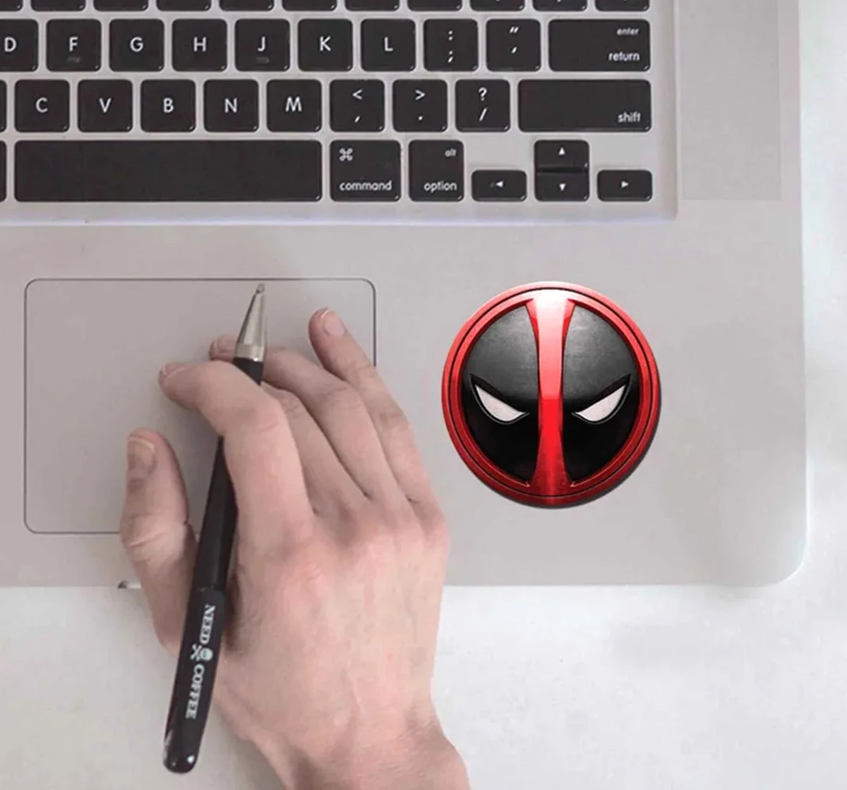 Macmerise Minimalistic Deadpool Stickon Small Multicolour 12Y+