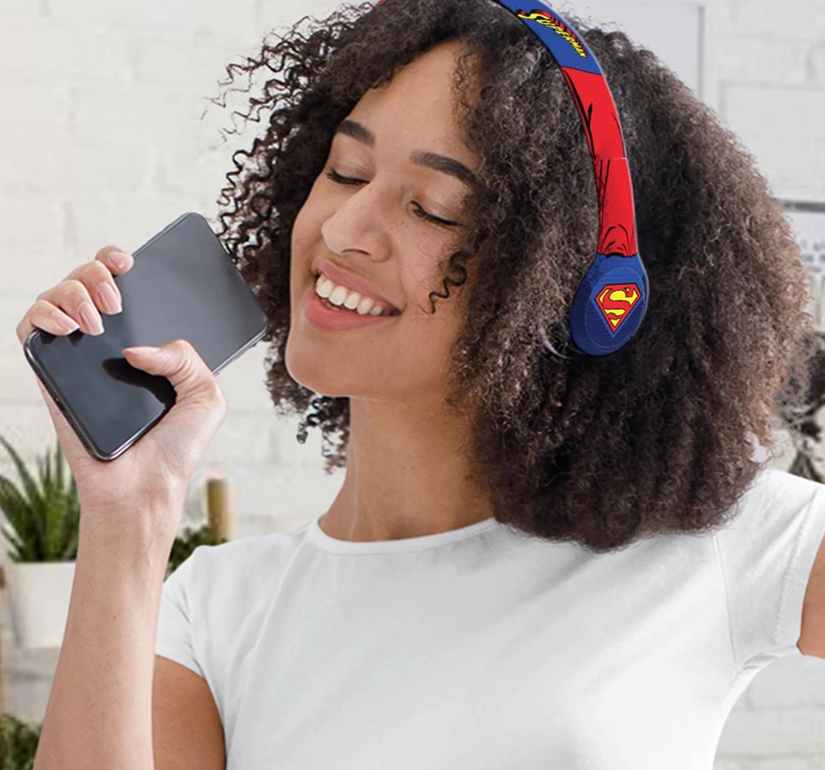 Macmerise Suit up Superman P47 Wireless On Ear Headphones Multicolour 12Y+