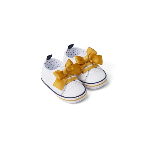 Girls Pram Shoes Embroidered - White