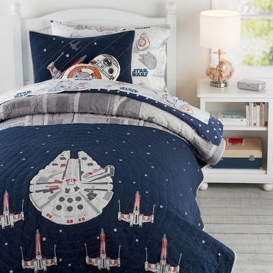 Star Wars Millennium Falcon Quilt & Standard Sham