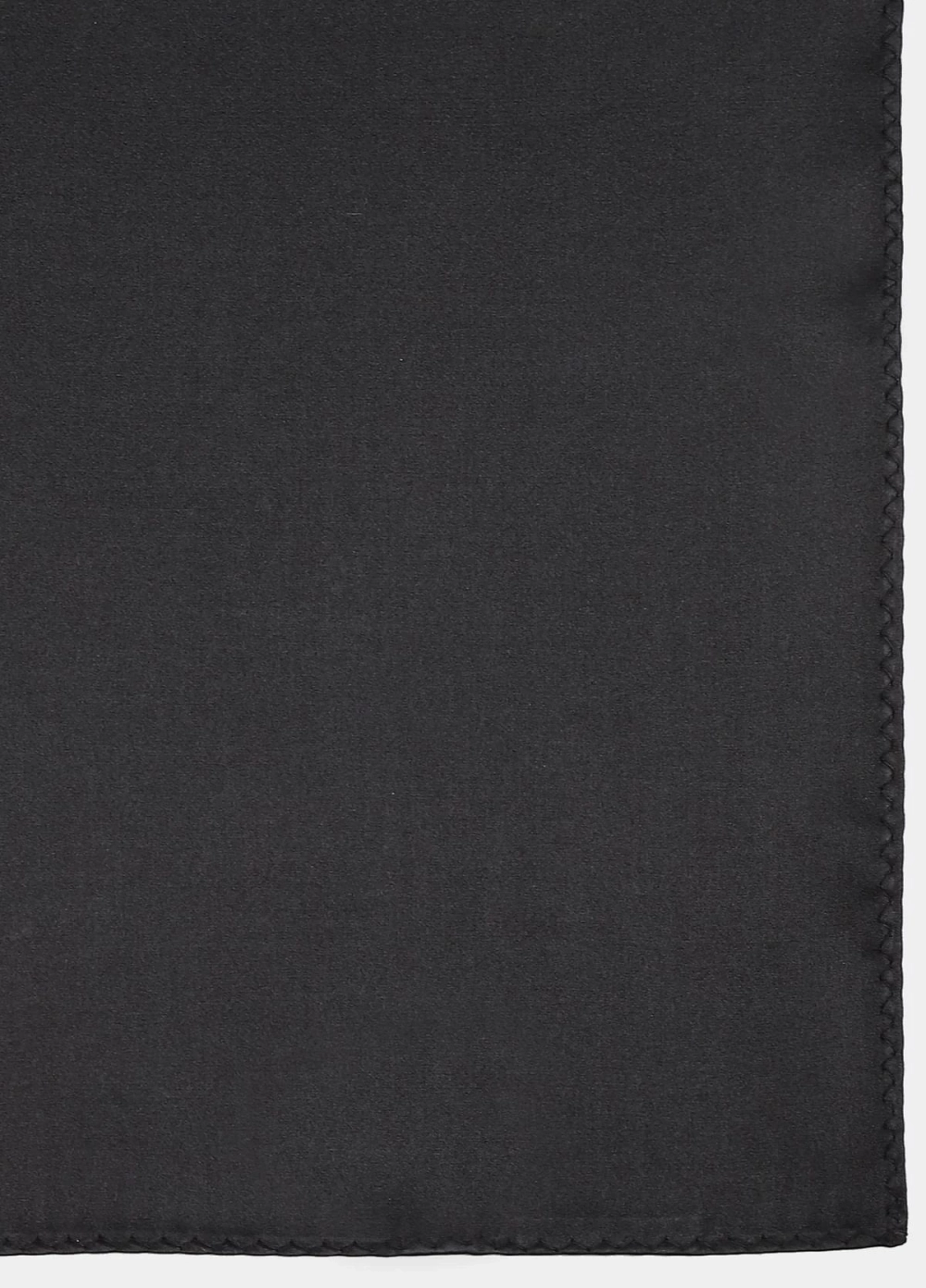 https://cdn.pixelspray.io/v2/black-bread-289bfa/hjn_19/original/product/410329282001/665/410329282001_4_9343.webp
