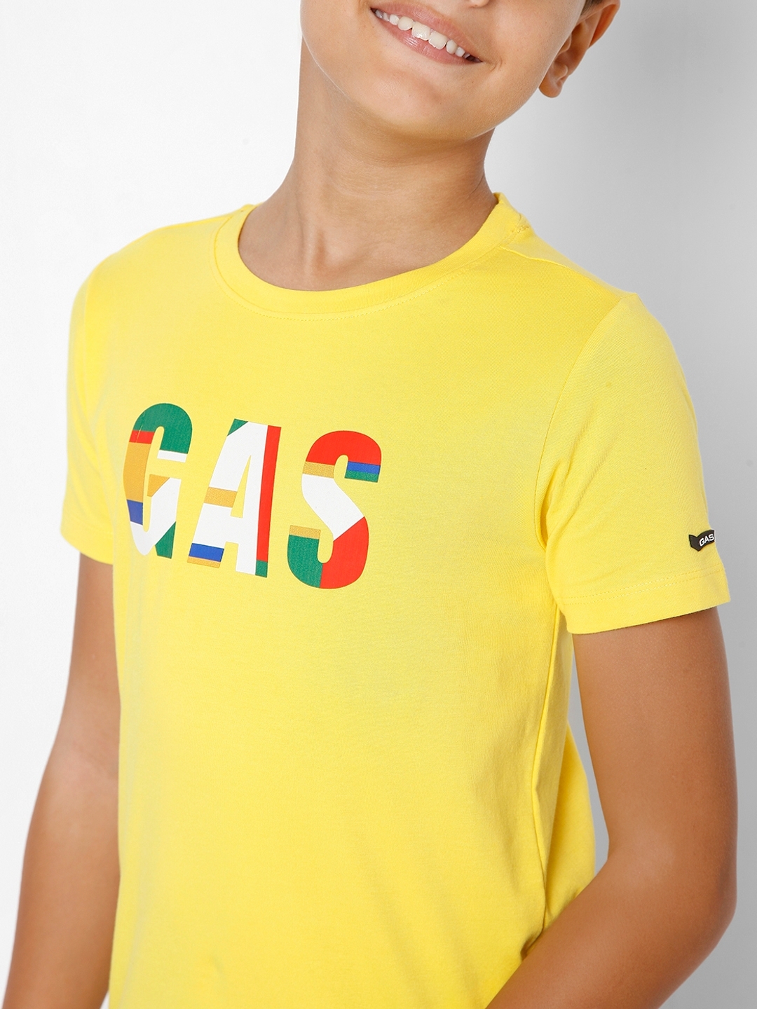 Scuba Quirky Round-Neck T-shirt