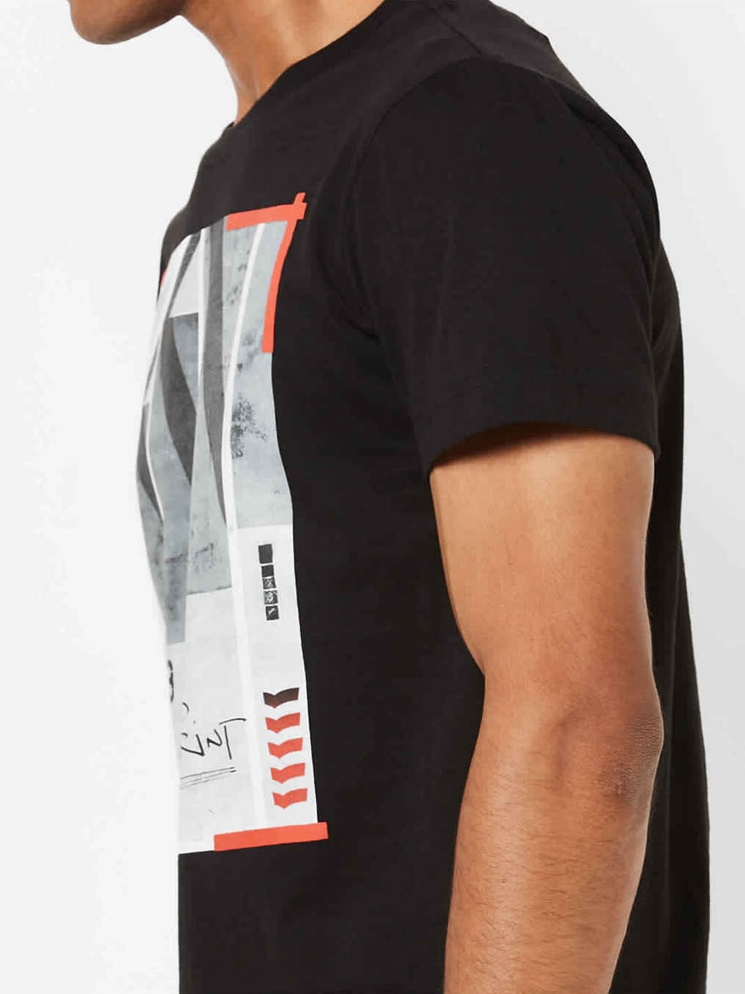 Slim Fit Graphic Print Crew-Neck T-shirt