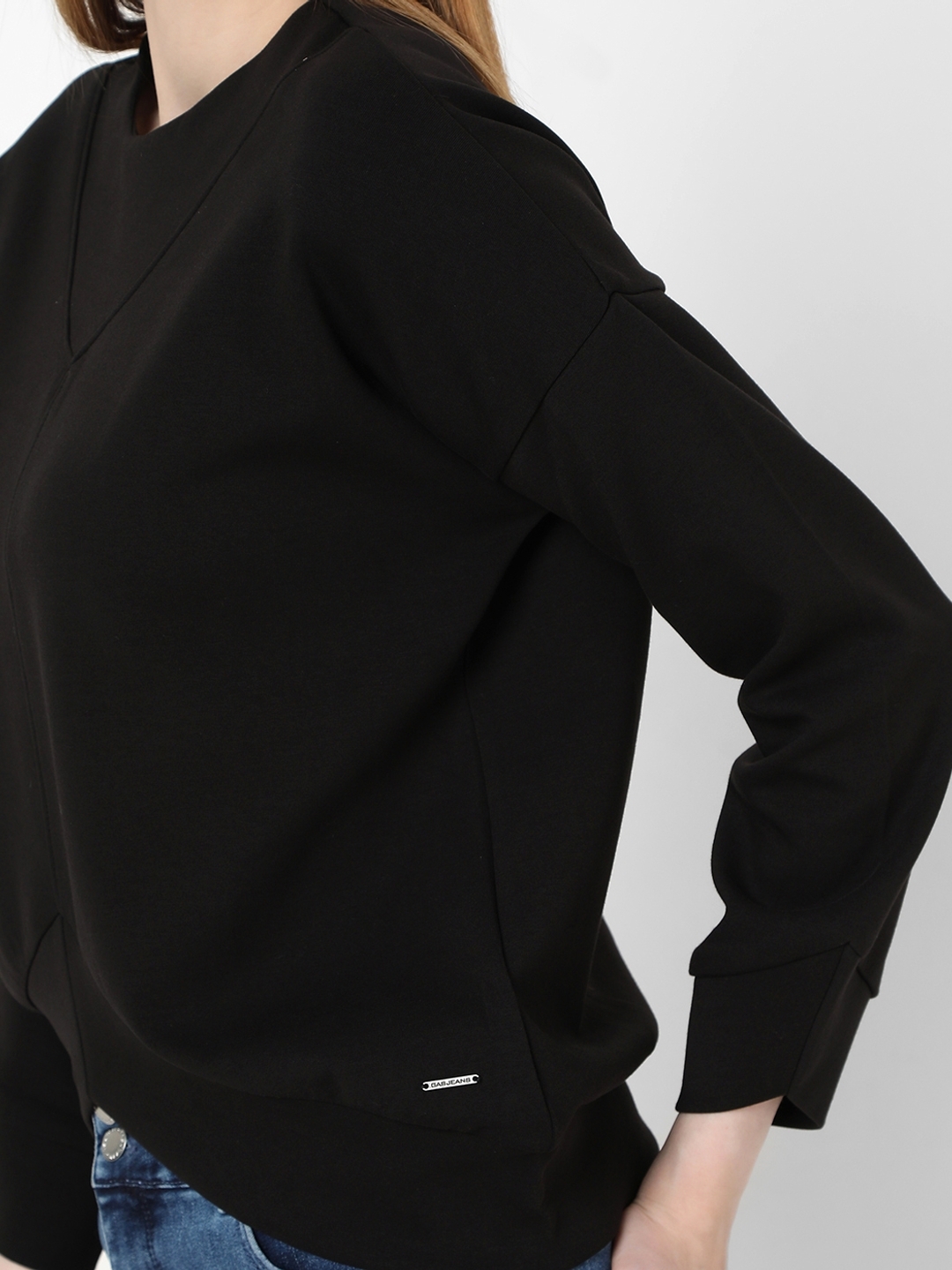 Alexis Sweatshirt with Back-Zip Closure
