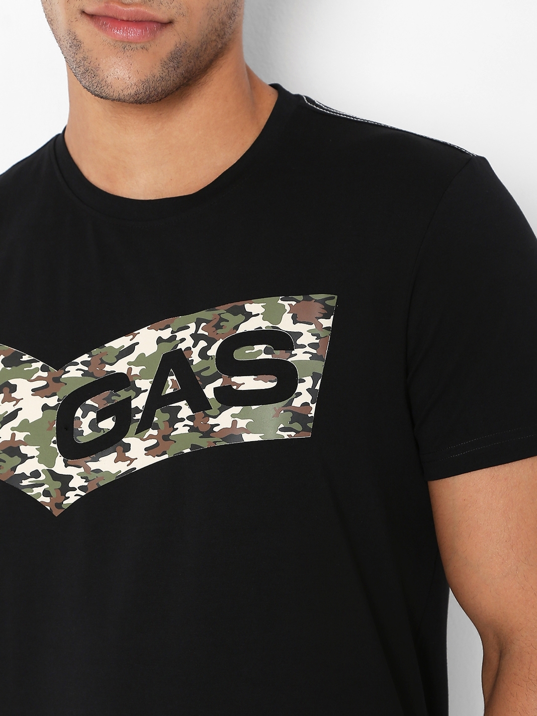 Scuba Military Slim Fit Crew-Neck T-shirt