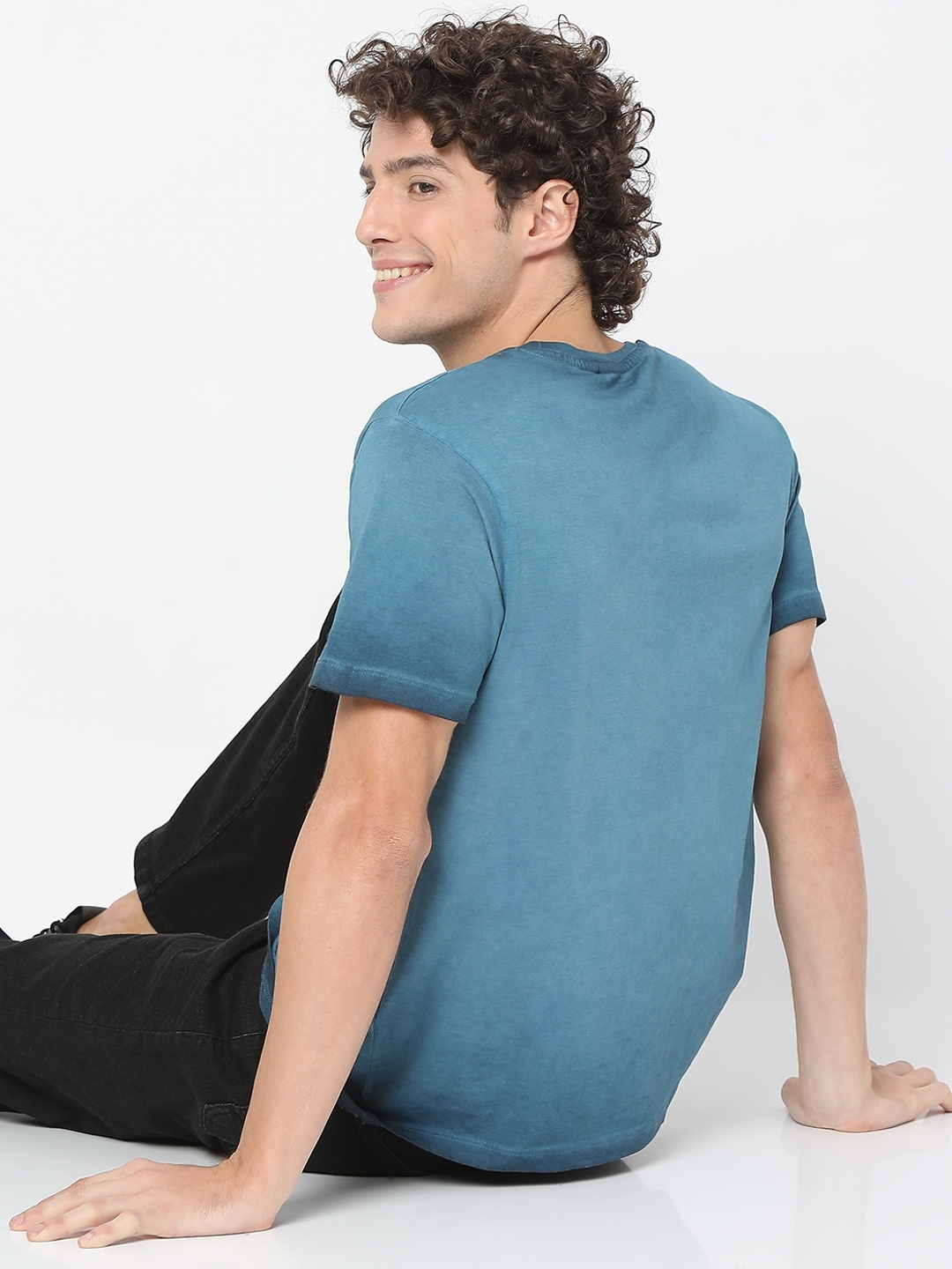 Scuba Wired Relaxed Fit Crew-Neck T-Shirt