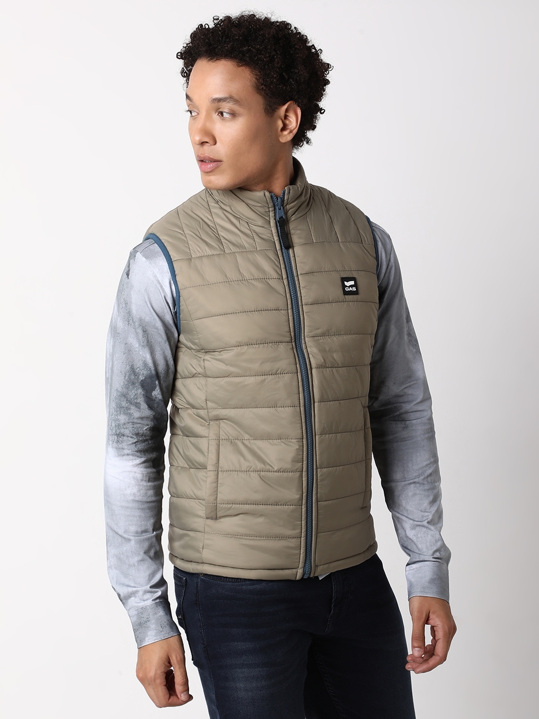 Regular Fit Sleeveless High Gilet Neck Solid Nylon Jacket