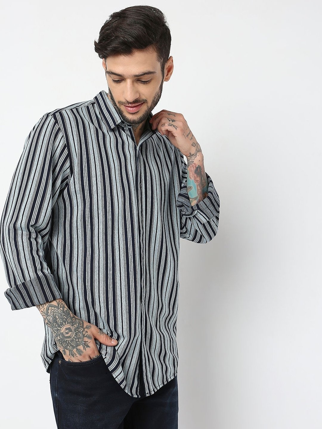 Regular Fit Full Sleeve Stripes Knit Shirts