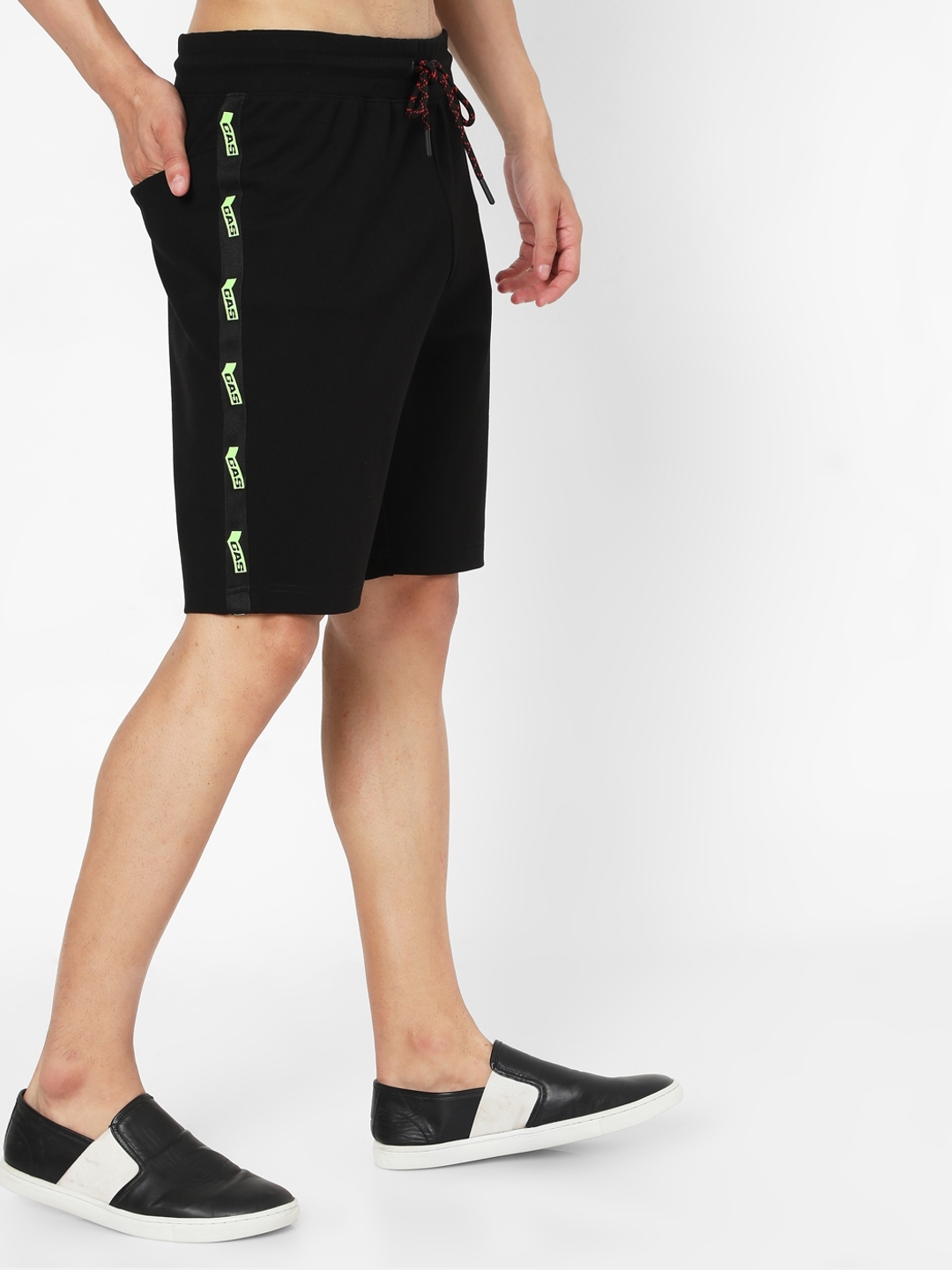 Men's Scott Tape In Slim Fit Shorts