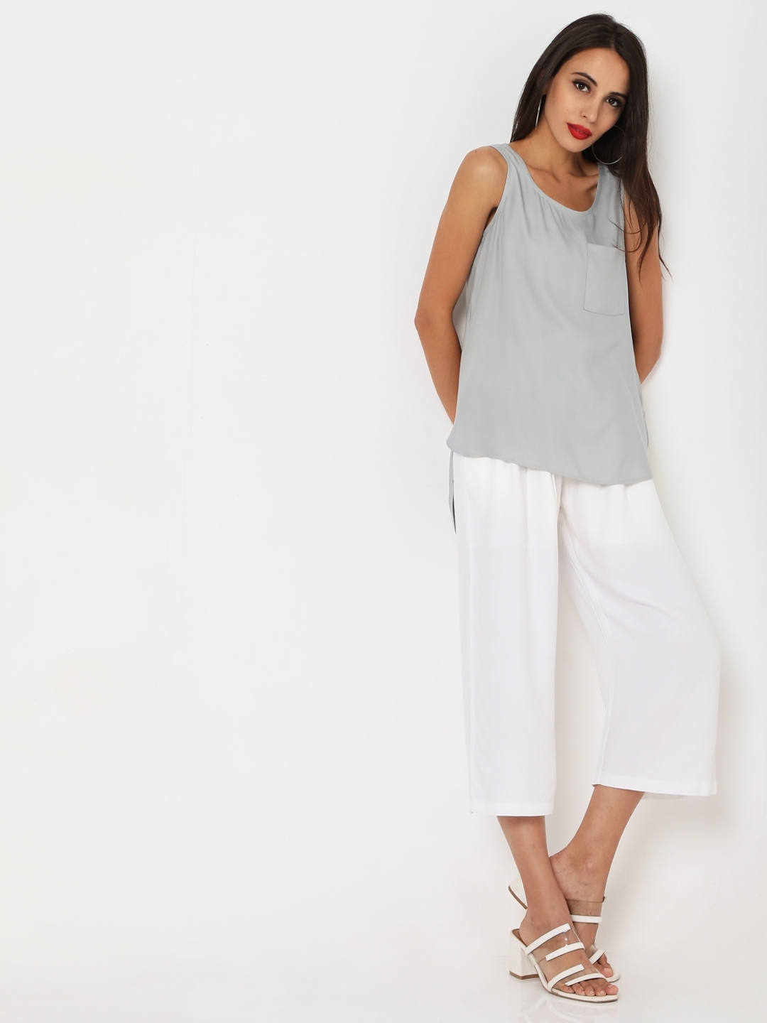 High-Low Sleeveless Top with Patch Pocket