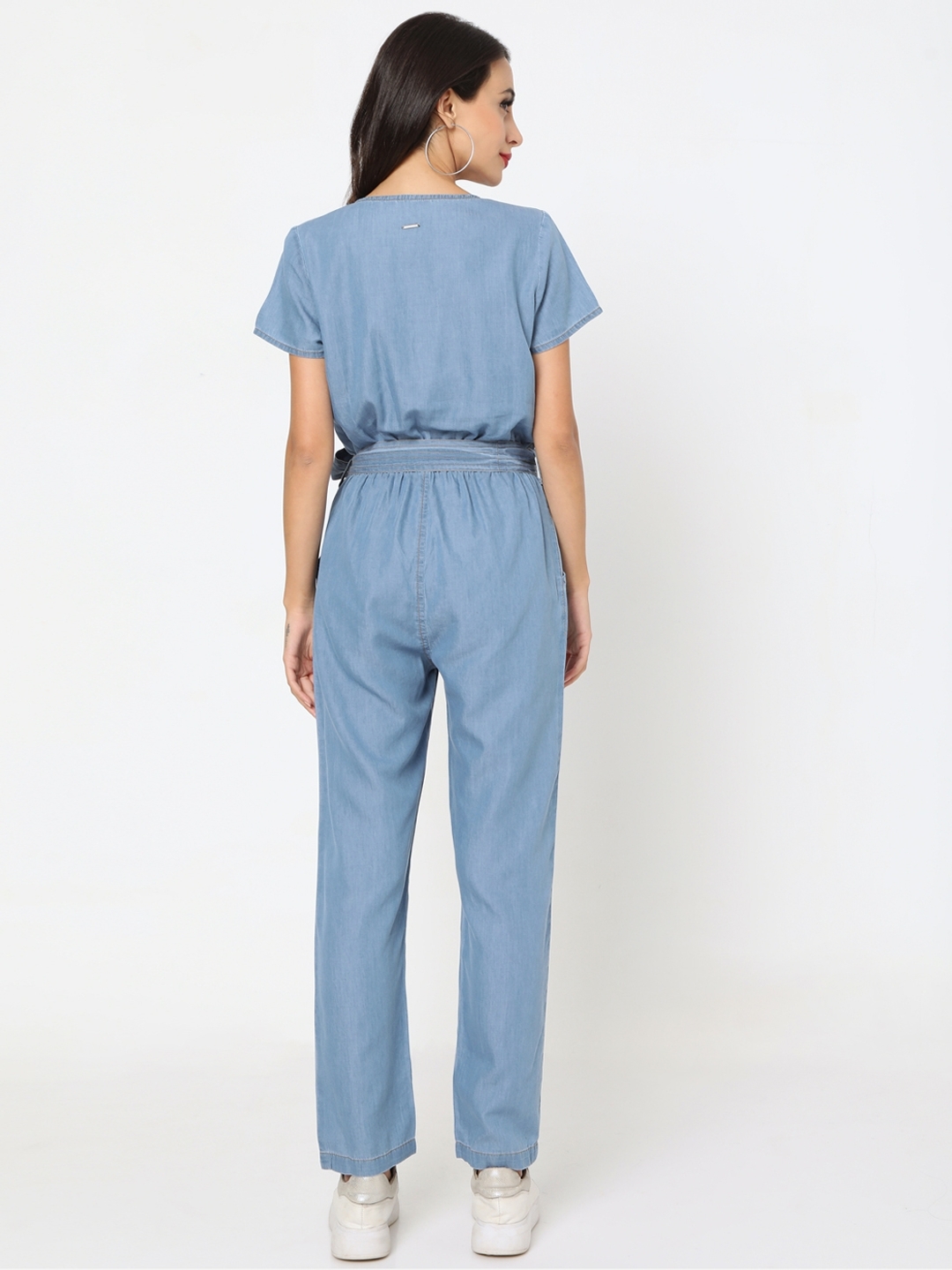 Madewell - switch it up / we love a good jumpsuit tied around the waist  look https://mdwl.co/2SZnHJ8 #denimmadewell | Facebook