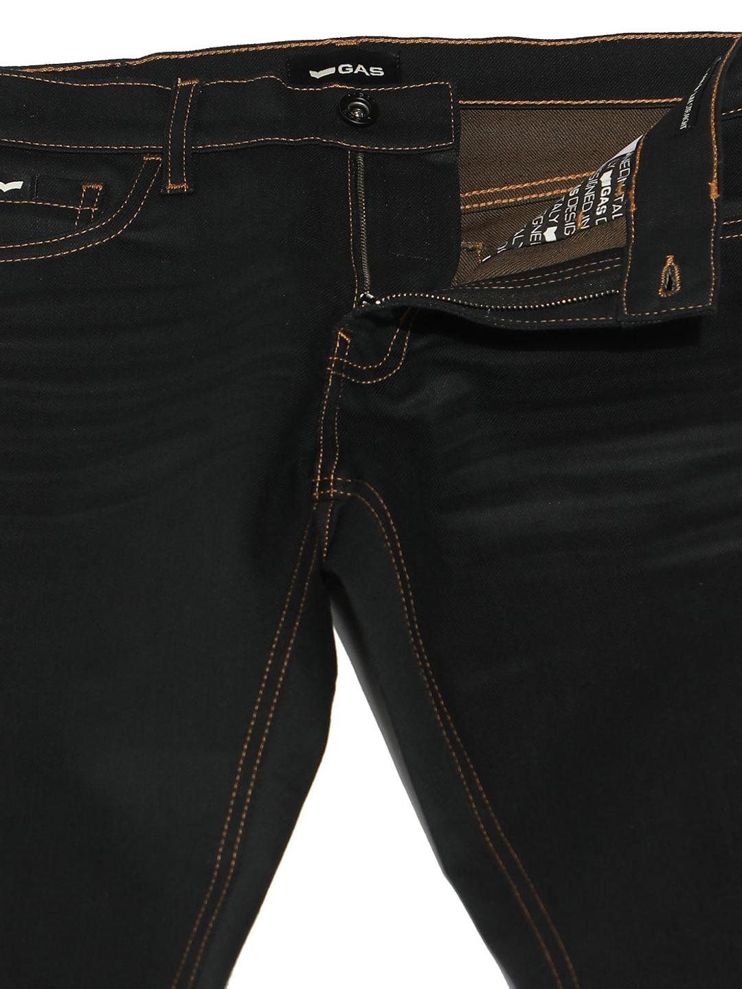 Relaxed Slim Fit Zippered Fly Denim