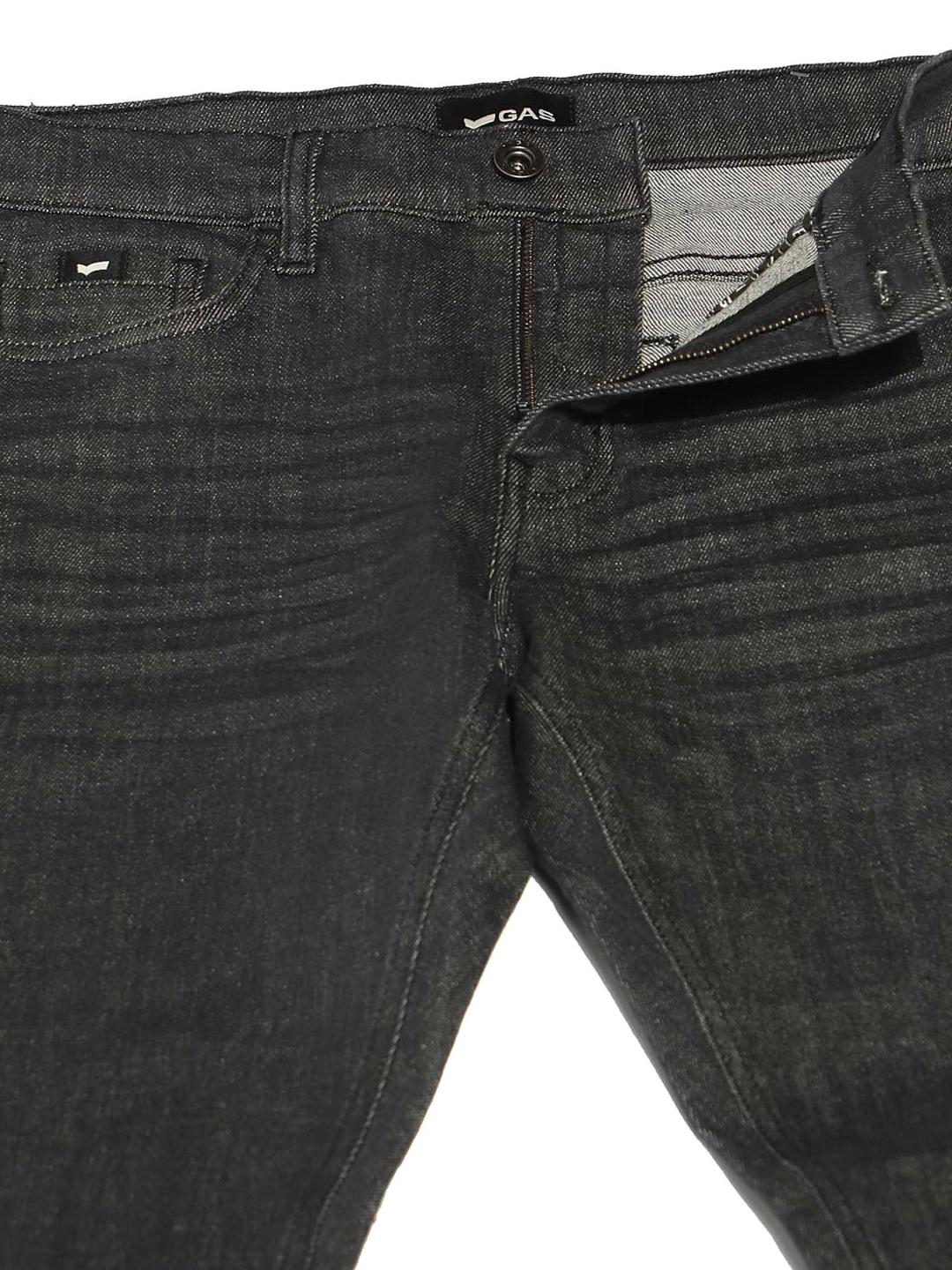 Relaxed Slim Fit Zippered Fly Denim