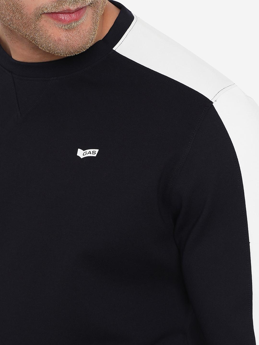 Slim Fit Crew-Neck Sweatshirt with Contrast Panel