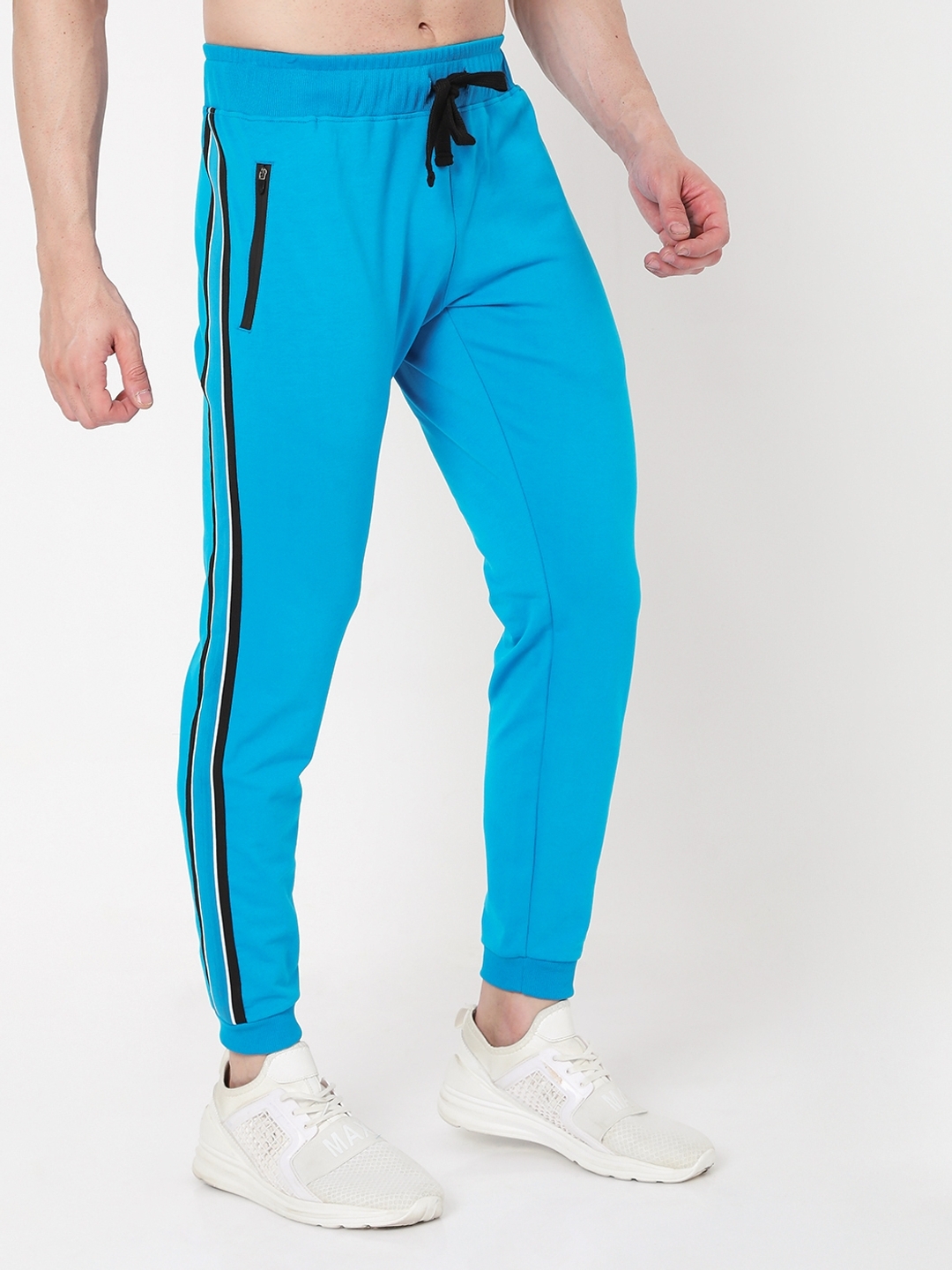 कंफर्ट के मामले में काफी बढ़िया हैं ये Slim Fit Track Pants, कैजुअल वेयर  में भी कर सकते हैं स्टाइल - buy these best slim fit track pants for men to  get