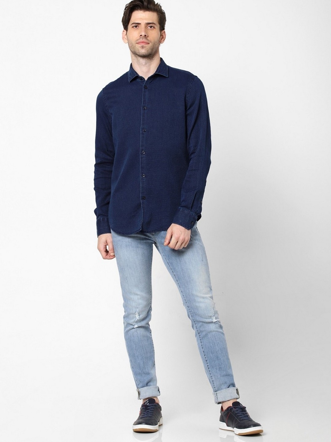 Slim Fit Textured Shirt with Curved Hemline