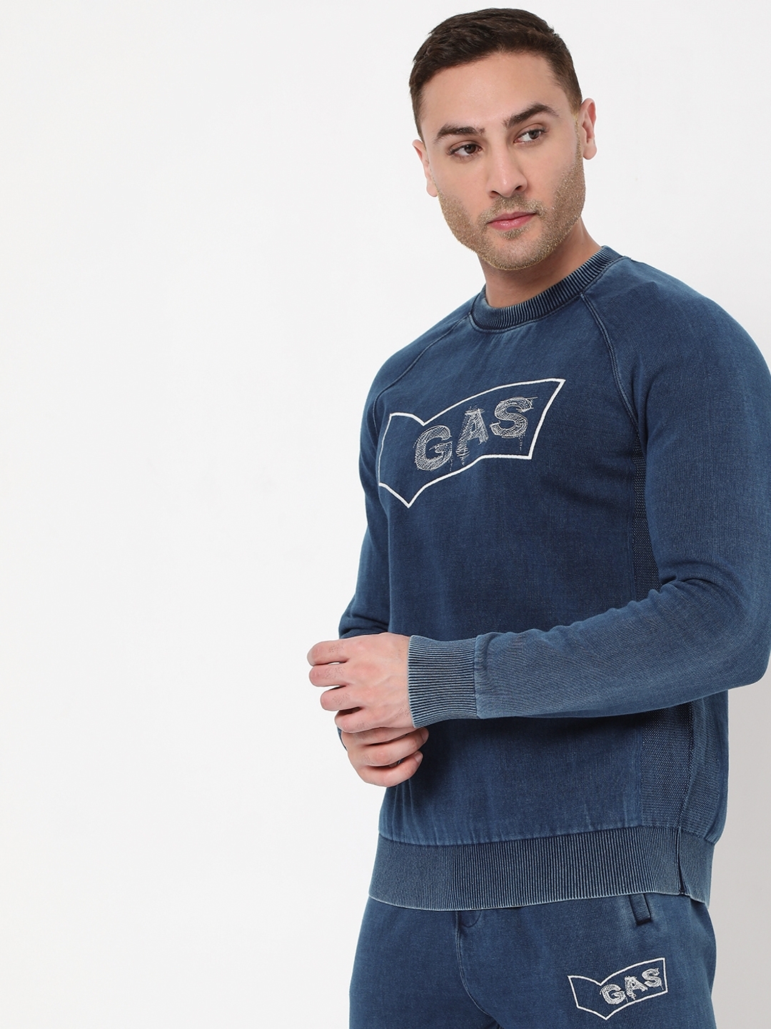 Slim Fit Crew-Neck Sweatshirt with Raglan Sleeve