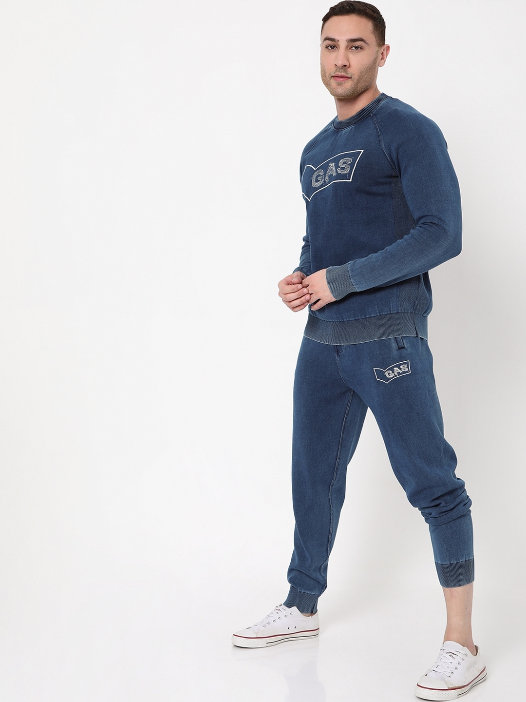 Slim Fit Crew-Neck Sweatshirt with Raglan Sleeve