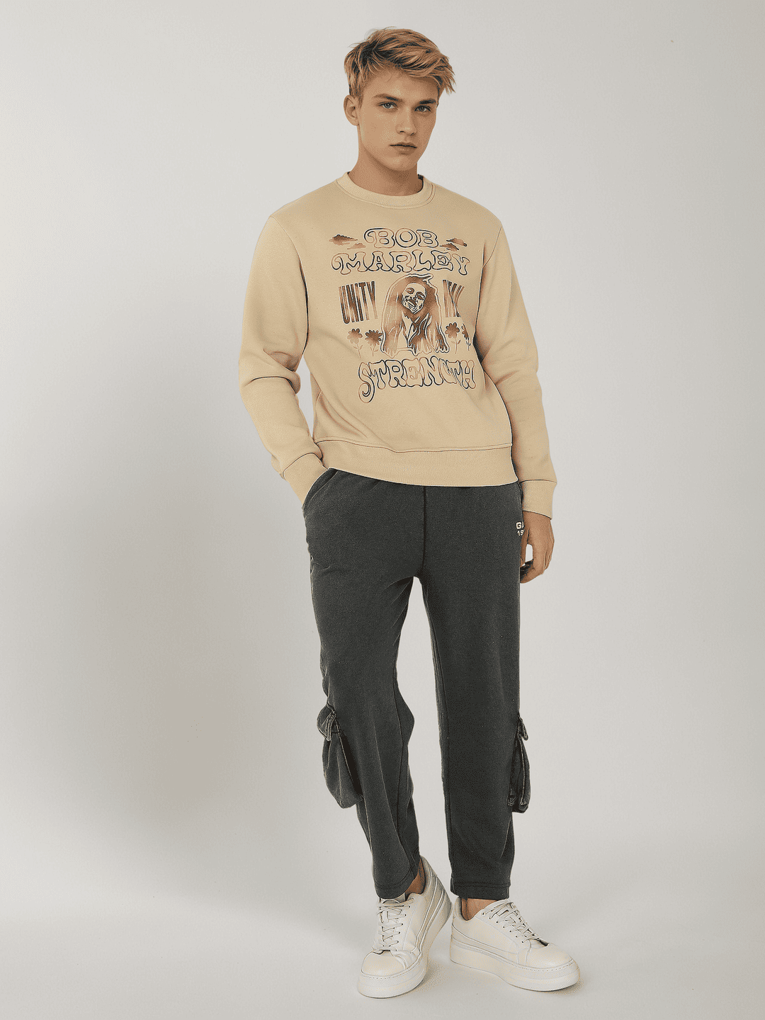 Bob Marley Graphic Print Boxy Fit Round Neck Sweatshirt