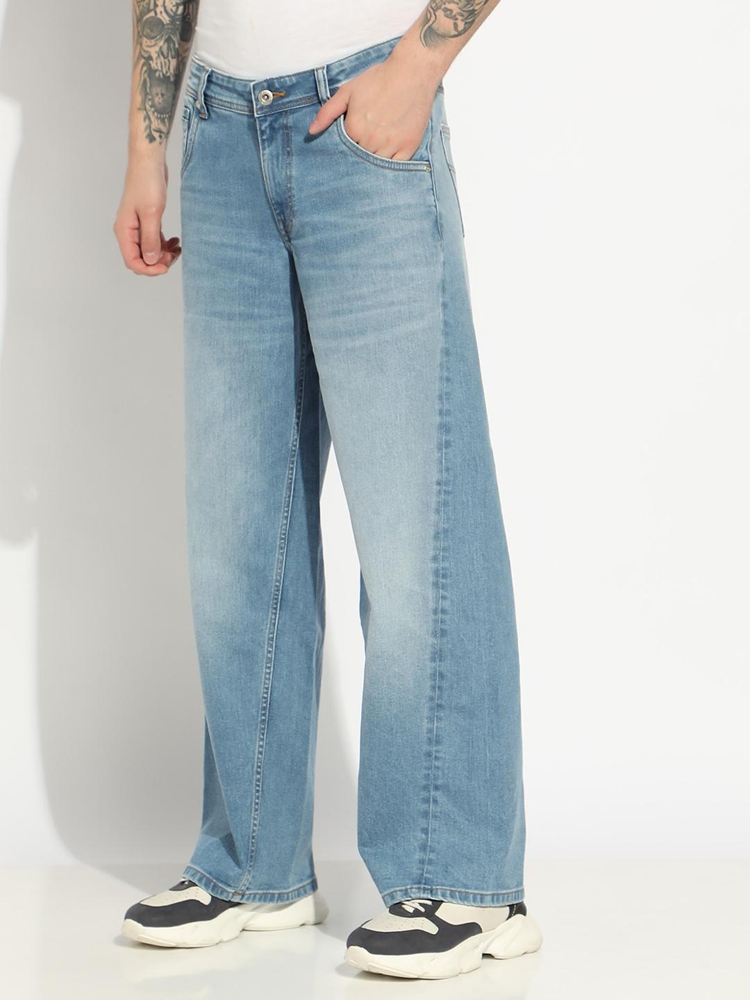 Relaxed Fit Zippered Fly Denim